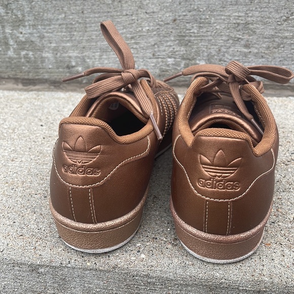 Bronze Adidas superstars - Picture 3 of 8